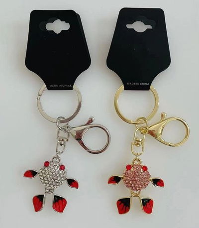 LLAVERO DE CARTERA PEZ X PCS METALICO CON STRASS V.MOD