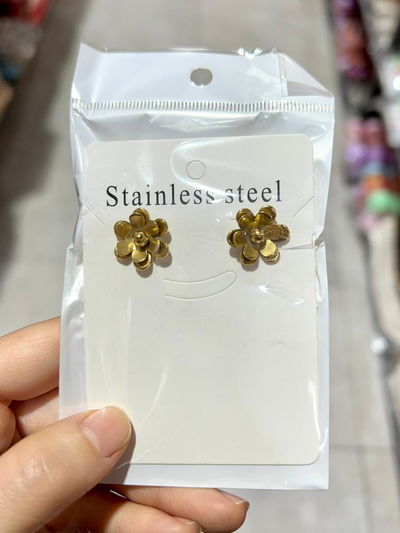 AROS ACERO DORADO FLOR X PAR