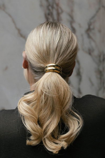 COLITA CON APLIQUE METÁLICO X UNIDAD