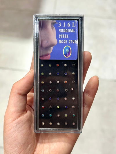 AROS PIERCING X 40 PCS CON FORMA DE FLOR.
