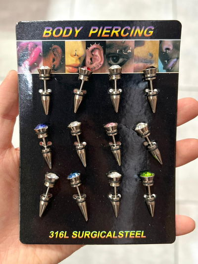 AROS PIERCING X 12 PCS CON STRASS.