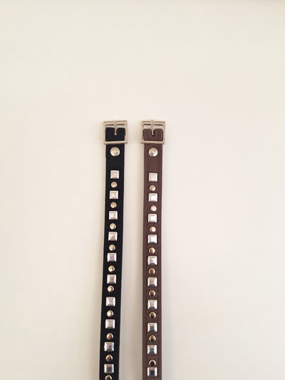PULSERA DOBLE CON TACHAS Y STRASS GAMUZA NEGRA X UNIDAD