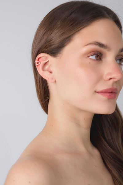 EAR CUFF DORADO CON STRASS X UNIDAD