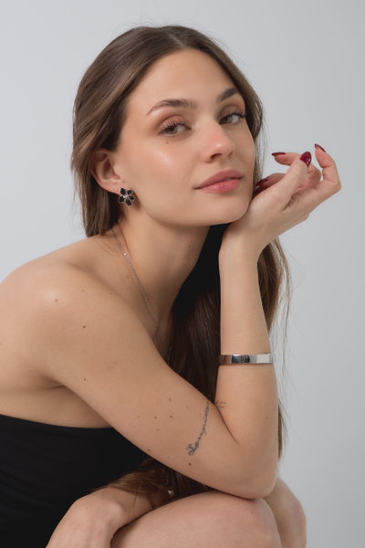 PULSERA LÍNEA PREMIUM MINIMALISTA PLATEADA X UNIDAD