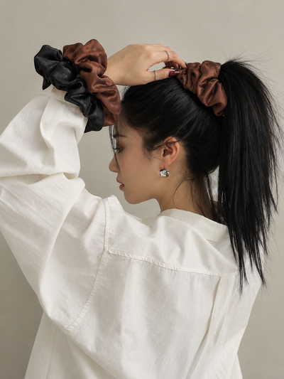 SCRUNCHIES DE RASO BRILLANTADO X DOCENA