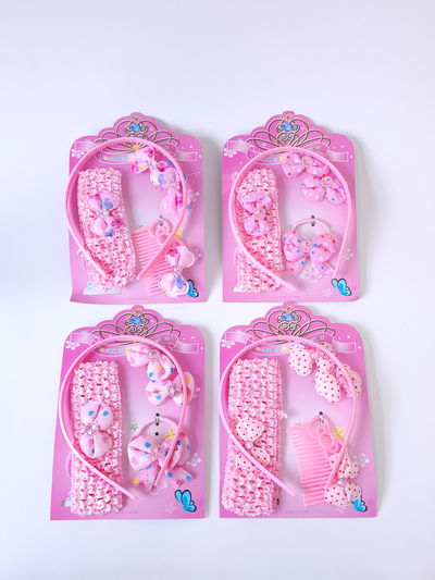 SET CON ACCESORIOS DE PELO X CARD