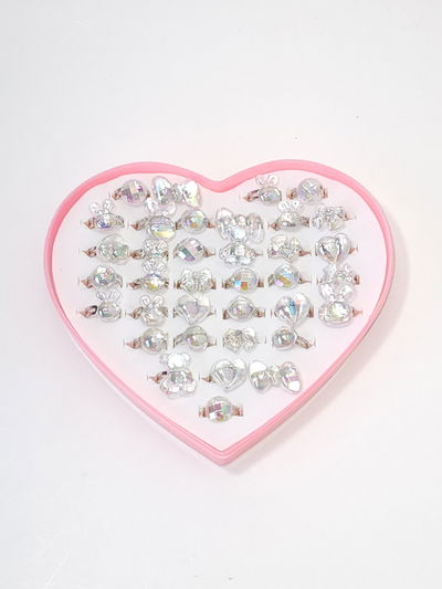 ANILLOS INFANTIL CON APLIQUE X 36 PCS ESTUCHE CORAZÓN