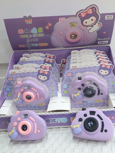 GOMA DE BORRAR EN FORMA DE CAMARA 