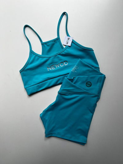 Conjunto: top + calza corta