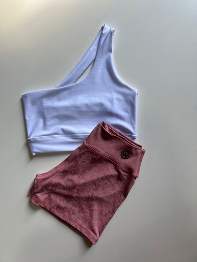 Conjunto: calza corta + top