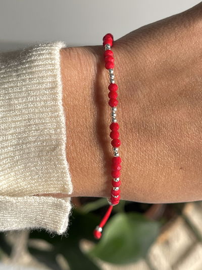 Pulsera cristales y bolitas de plata 