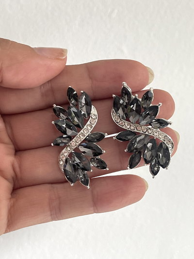 Aros pasantes de gemas grises con micropave