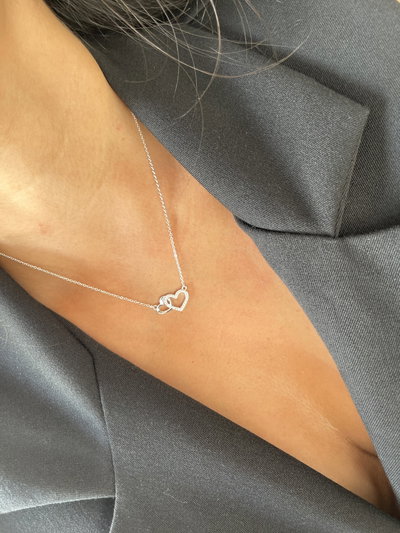 Collar doble corazón enlazados 