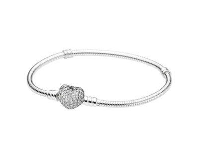 Pulsera semirrígida con cierre corazón y micropave . ( 16 cm ) 