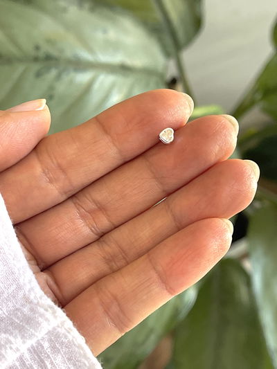 Dije mini corazón cubic 