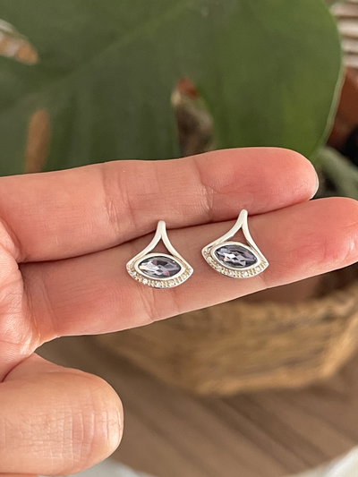 Aros pasantes con Zircon celestes 