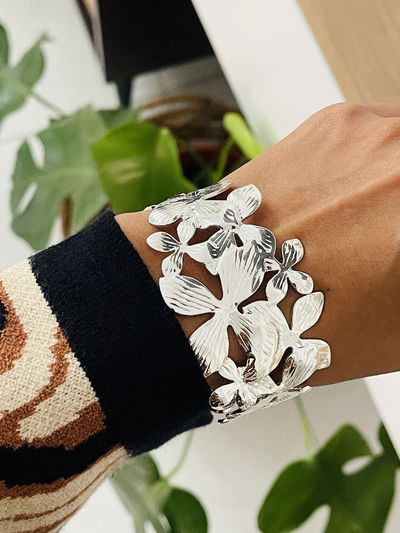 Pulsera brazalete flores 