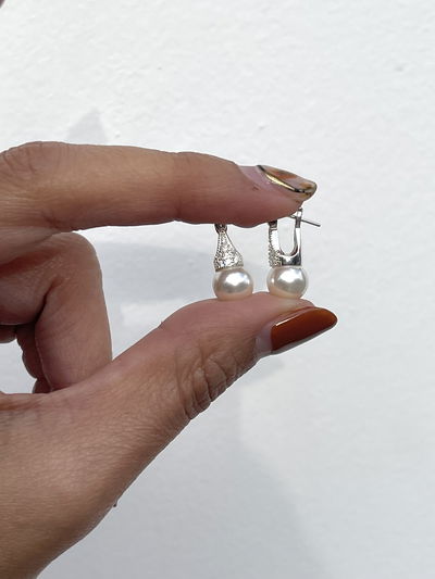 Aros Lady Di perlas medianos 