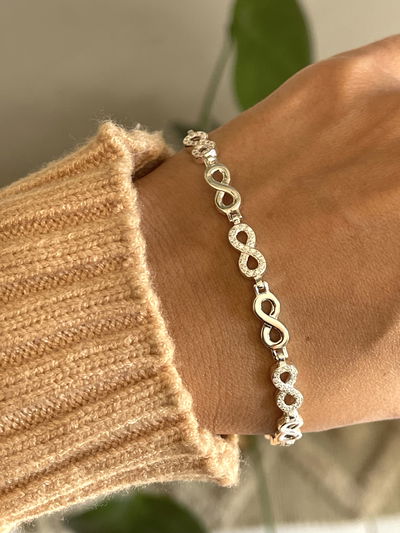 Pulsera eslabones de infinitos lisos y con micropave 