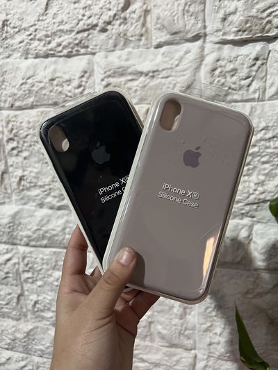 IPHONE XR SILICON CASE