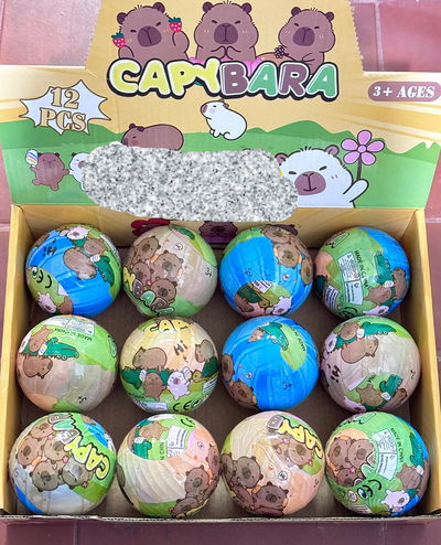 PELOTA SORPRESA CAPYBARA