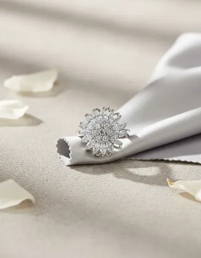 Anillo Giratorio Antiestrés con Flor Regulable