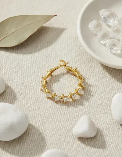 Aros Argollas Doradas con Circonias Triangulares Acero Quirúrgico Baño 18 k 