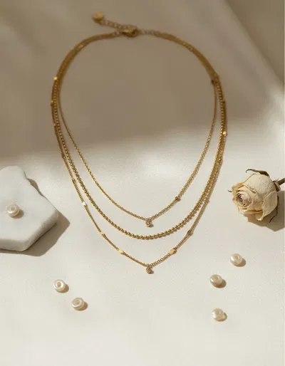 Collar Triple  Bañado en Oro 18K – Elegancia en Capas que Enamora