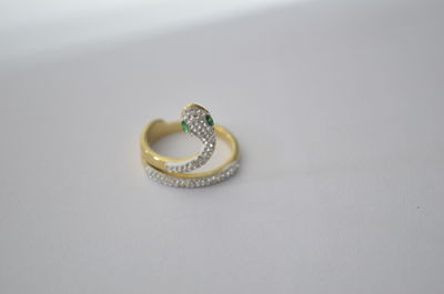 Anillo J56