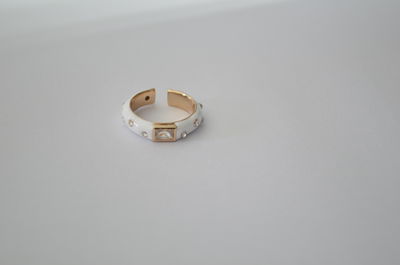 Anillo J38