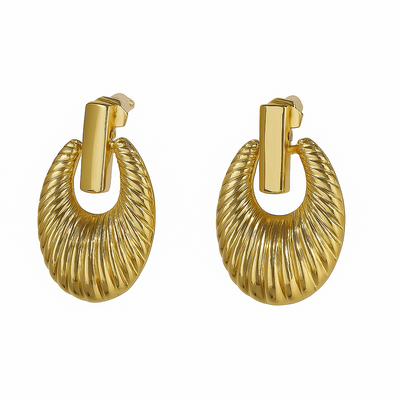 Aros  Dorados Acanalados en Forma de Gota -J76
