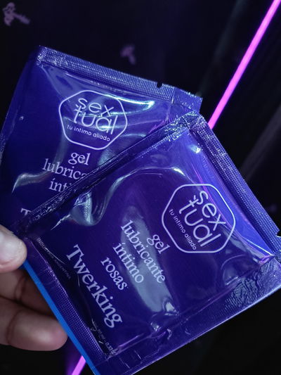 Gel lubricante intimo rosas sachet 10ml ANAL