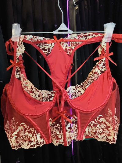LIQUIDACIÓN DE CONJUNTO DE CORSET 