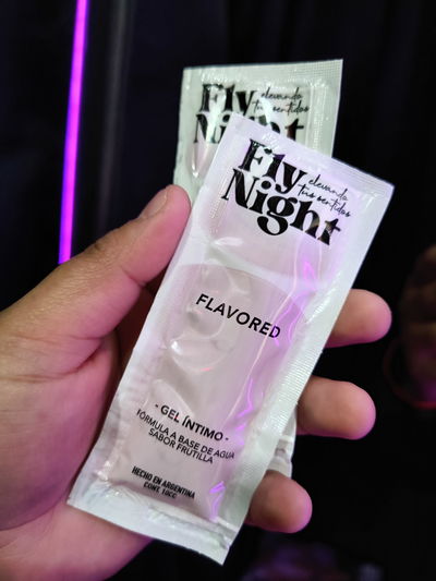 GEL INTIMO SABOR A FRUTILLA 10CC