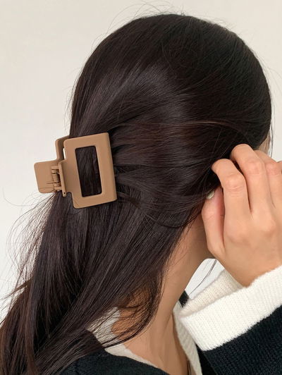 BROCHE PINT-