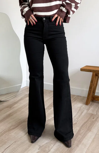 Jean Emma black