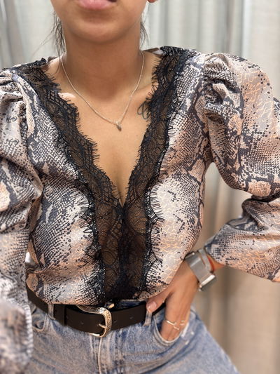 Blusa Saturnina