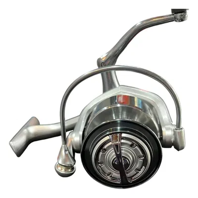 Reel Omoto frontal Sarita 6000