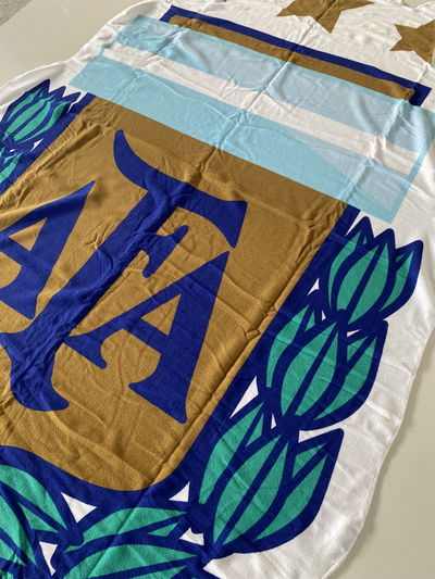 Toallon escudo 