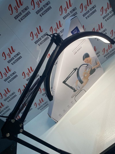 Luz Velador Media Luna LED. 🌙