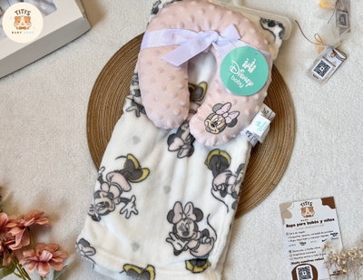 Manta minnie mouse- con almohada 