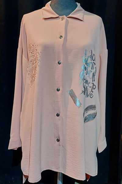 Camisa larga arrugada con brillo