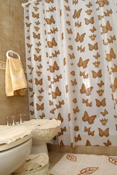 CORTINAS DE BAÑO CON GANCHOS Y PROTECTOR 