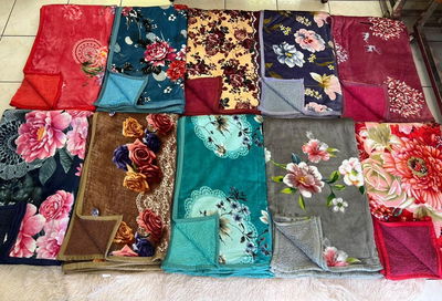 MANTAS FLANNEL CON CORDERITO ESTAMPADAS 