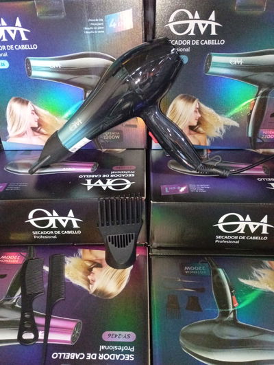 SECADOR DE PELO OM 4 EN 1