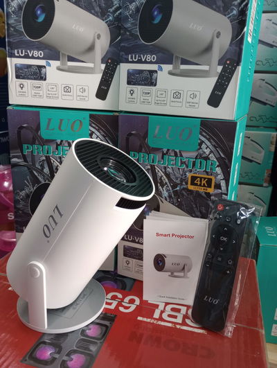 Proyector Luo V80 4k SmartTv Android
