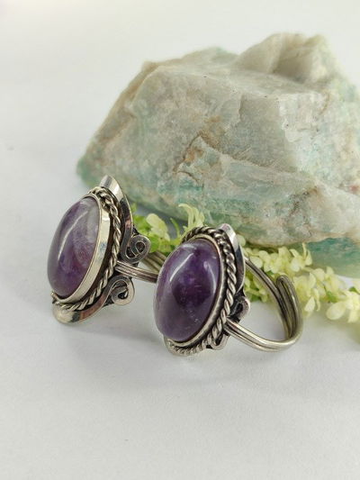 Anillo de Piedra Amatista Alpaca