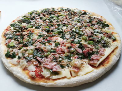  Pizzas de Panceta y verdeo ( 8 porciones) 