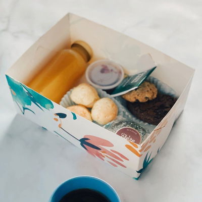 Caja Desayuno Floreada "SMALL"- 21X14X10