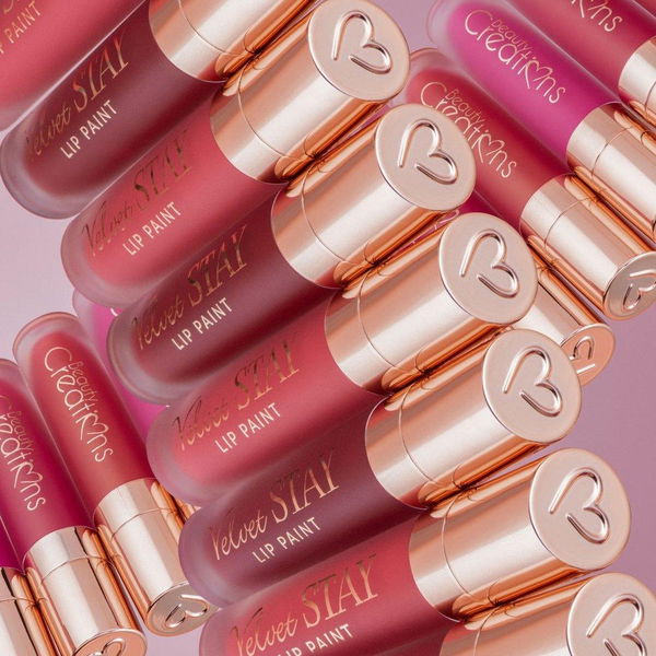 Labial liquido "Velvet Stay"